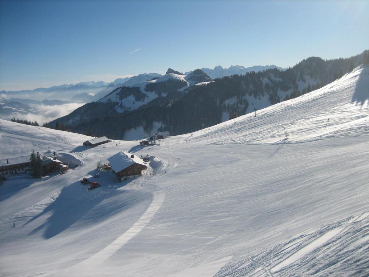 Schlossalm Ferienwohnungen Бранненбург Экстерьер фото
